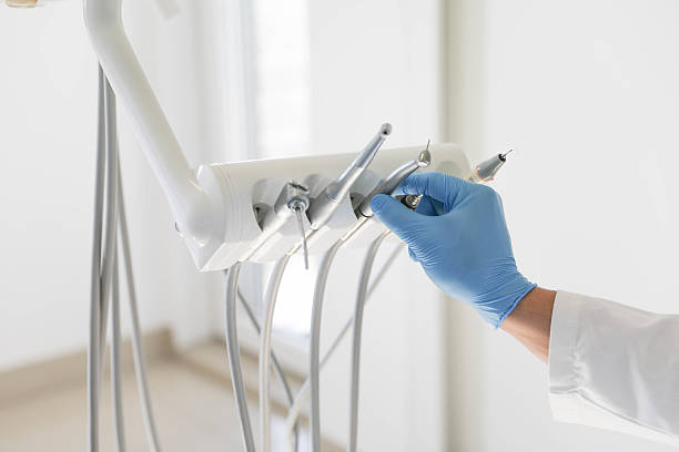 24/7 Emergency Teeth Whitening experts in Grove City, FL